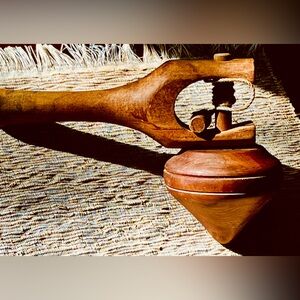 Vintage handturned Handcrafted hardwood Spinning Top beautiful wood perfect spin